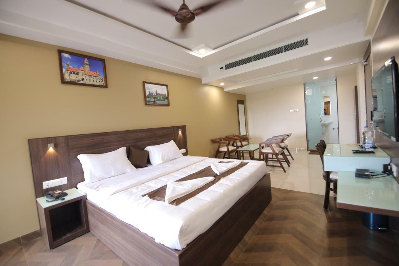 Hotel Shringar Palace Hubballi-Dharwar Zewnętrze zdjęcie