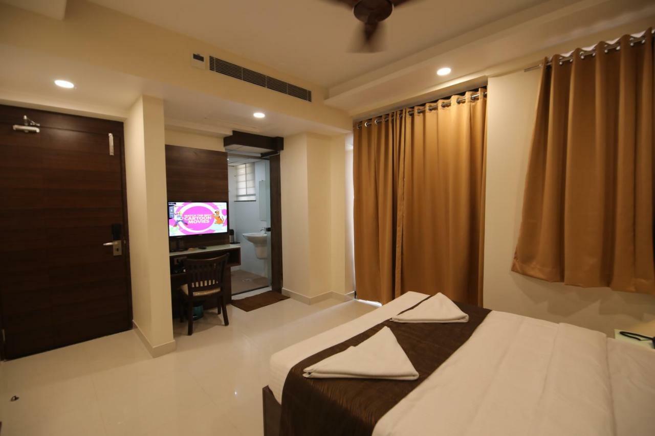 Hotel Shringar Palace Hubballi-Dharwar Zewnętrze zdjęcie